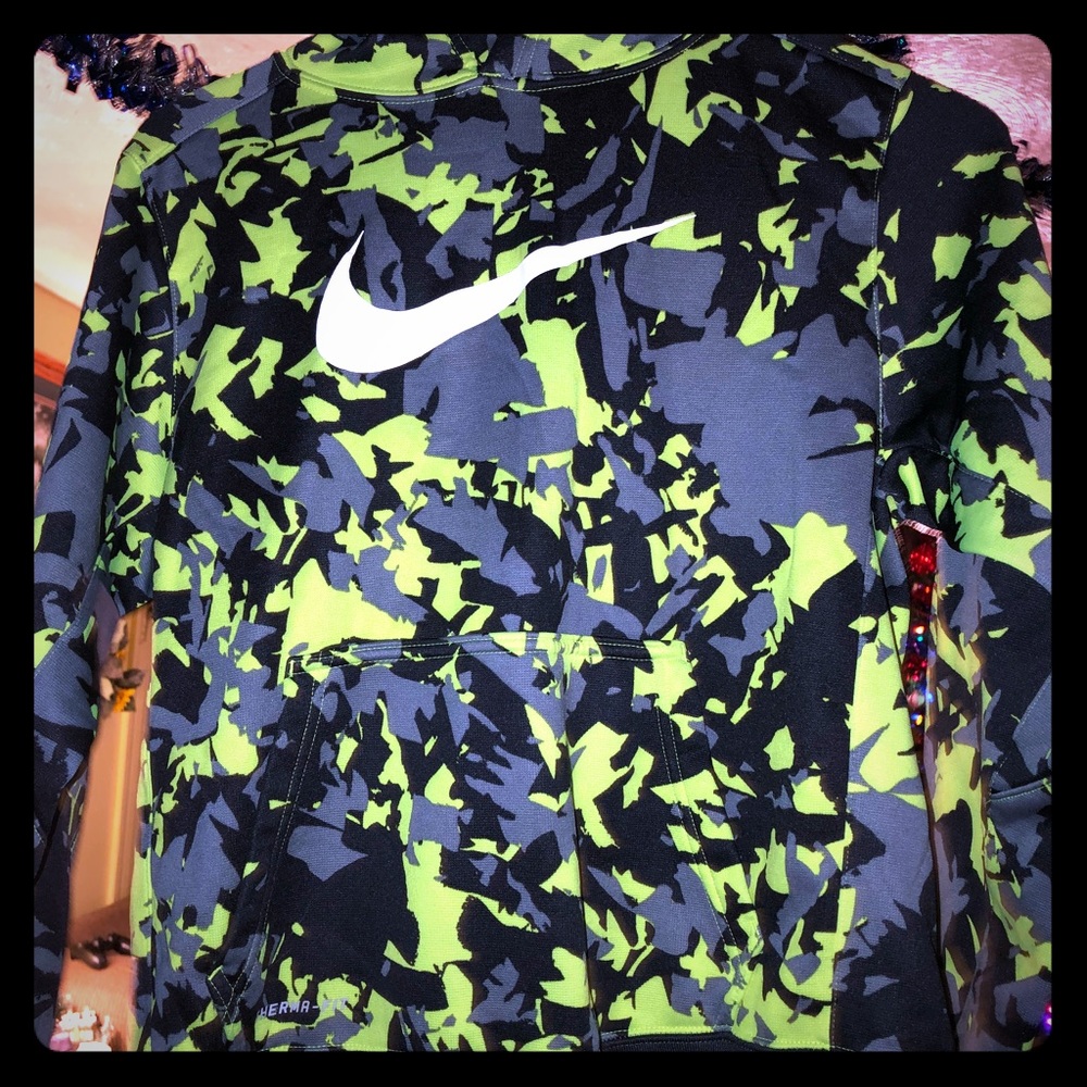 BOYS SIZE LARGE THERMAFIT HOODIE GOOD CONDITION